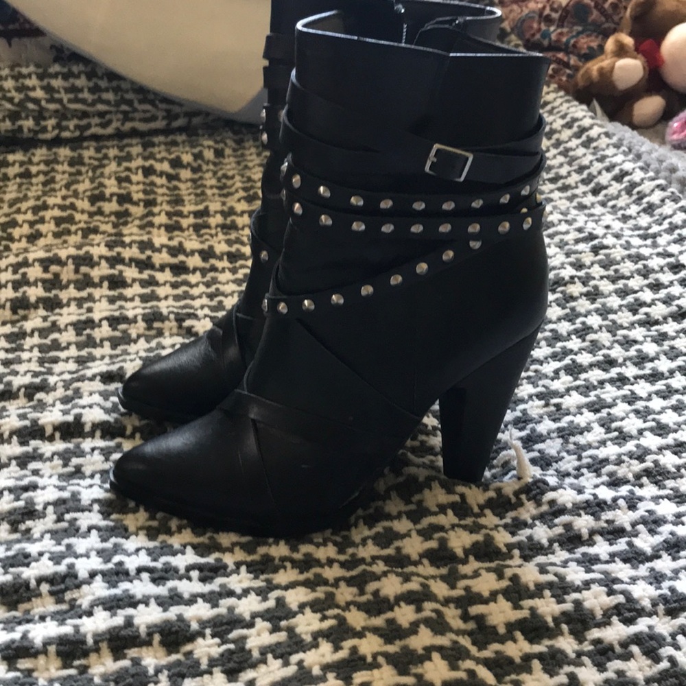 Black rock booties